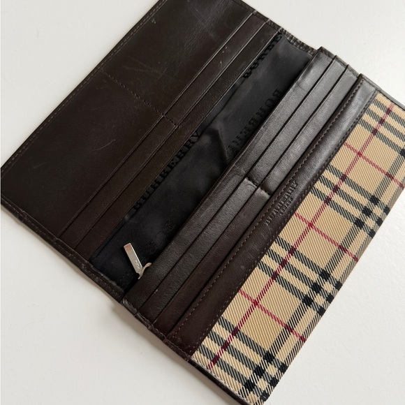 Burberry Wallet - Picture 4 of 12